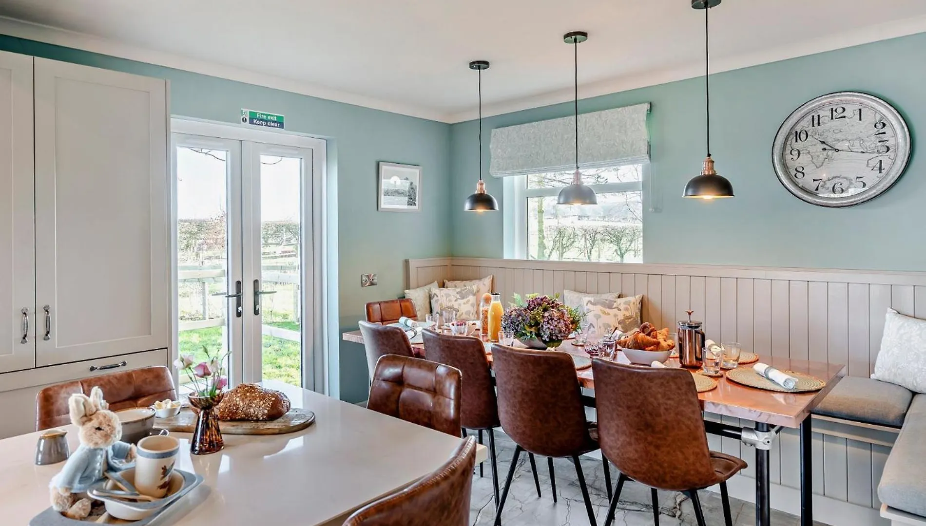 6 Bed In South Queensferry 94359 Broxburn United Kingdom