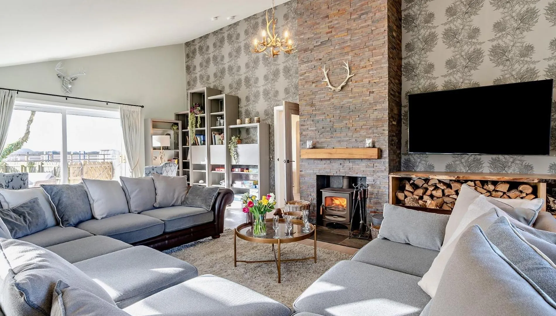 6 Bed In South Queensferry 94359 Broxburn