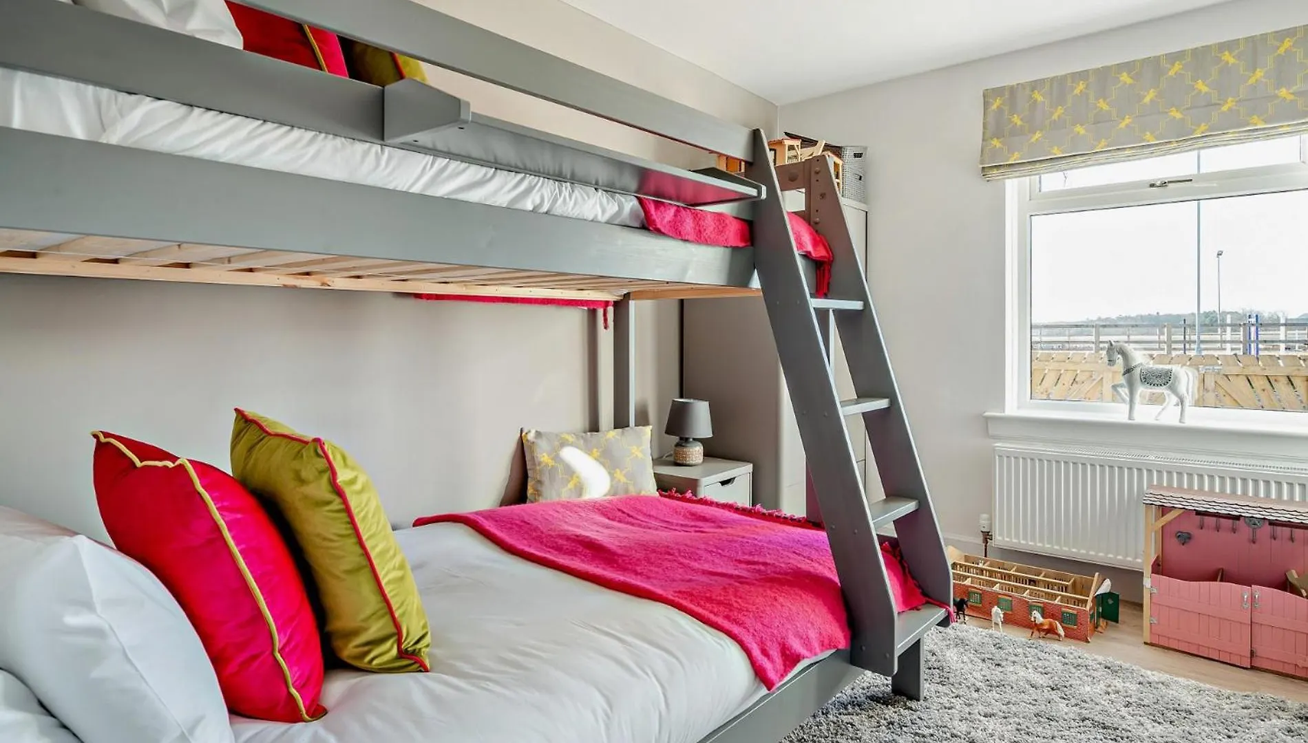 6 Bed In South Queensferry 94359 Broxburn