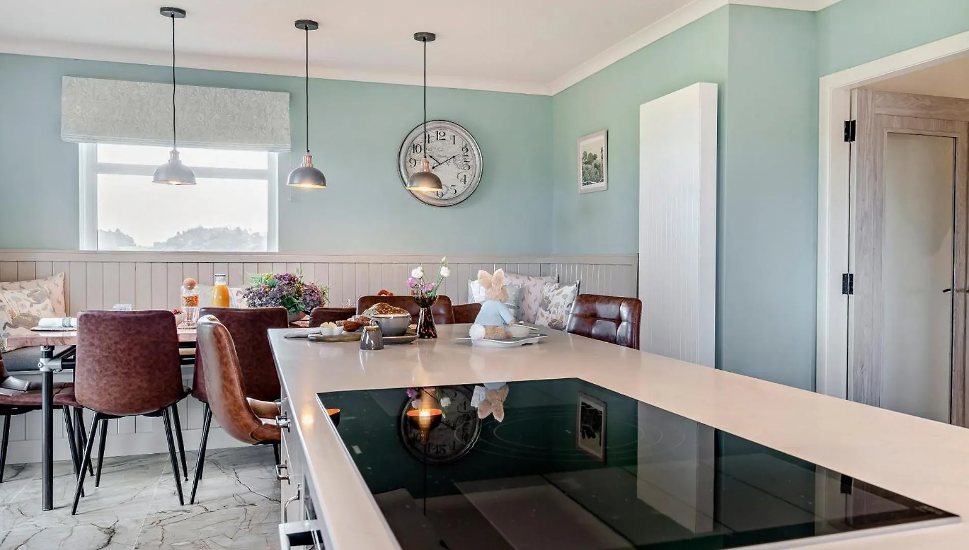 6 Bed In South Queensferry 94359 Broxburn United Kingdom