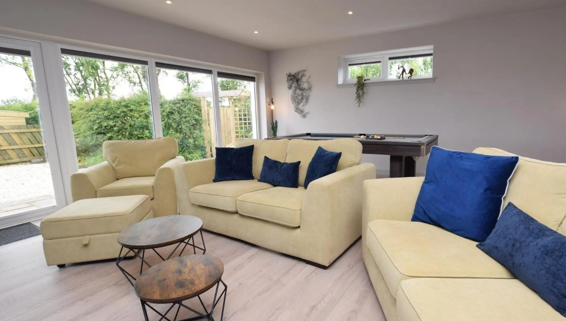 6 Bed In South Queensferry 94359 Broxburn Holiday home